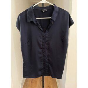 EUC The Limited Women's Navy Blue Sleeveless Blouse